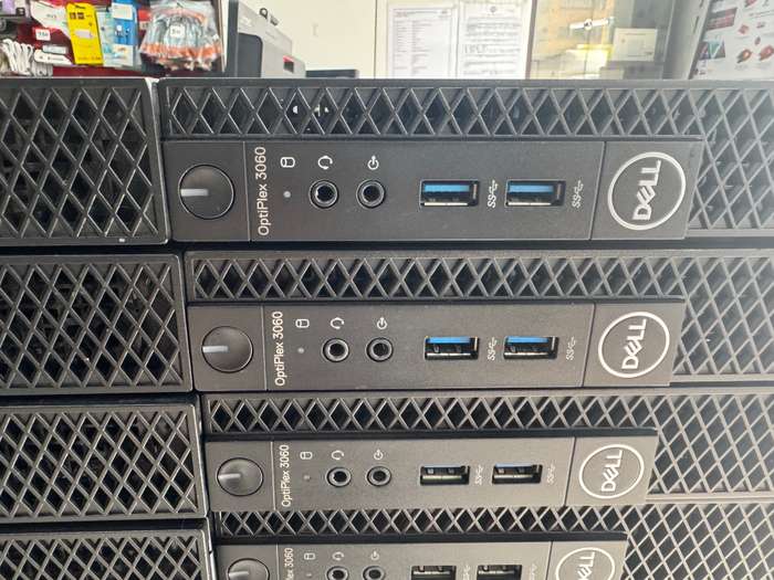 Dell Optiplex 3060 Tiny Core i5 - 8 Gen Mini Desktops 256 Ssd  8 Gb Ram DDR 4