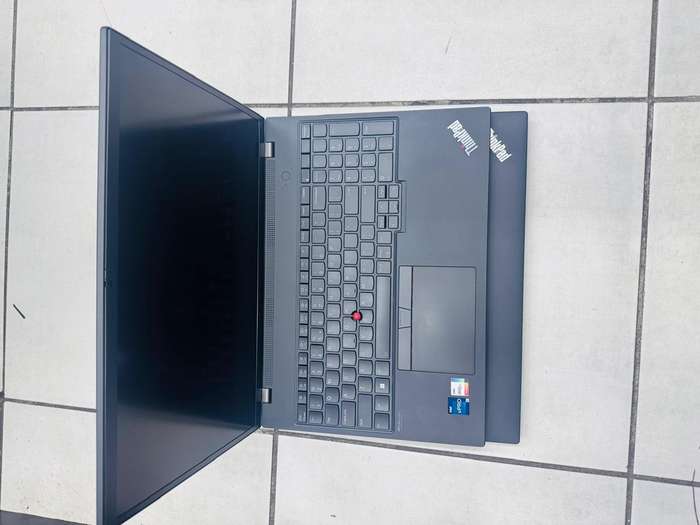 Lenovo ThinkPad T16 Gen 1 Notebook PC  Core i7-1255U / 16.0 WUXGA / 32GB RAM / 512GB SSD Gen 4x4