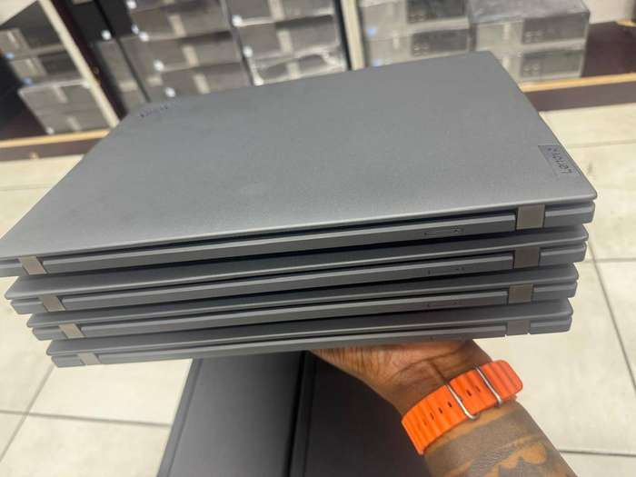 Lenovo ThinkPad T14 Gen 3 Intel i5 12th Gen,16GB RAM,512GB SSD,14"FHD