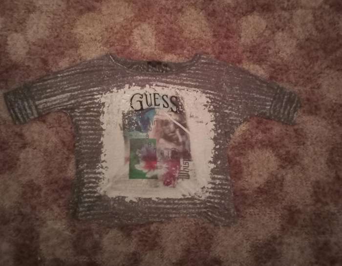 Ladies Guess top