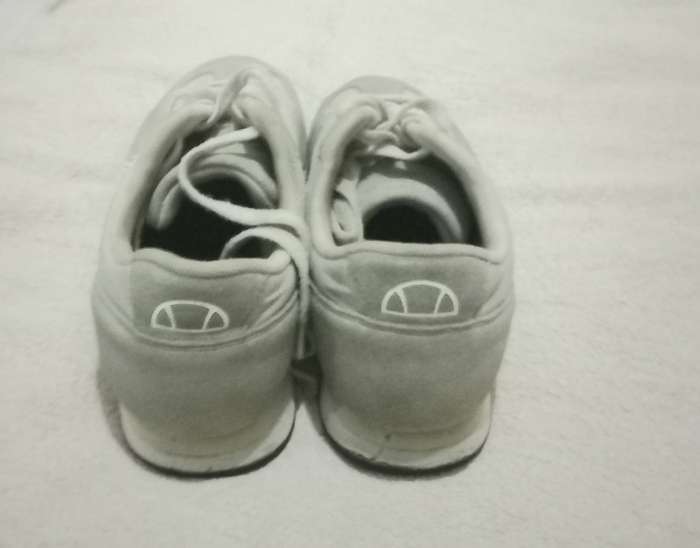 ELLESSE TAKKIES