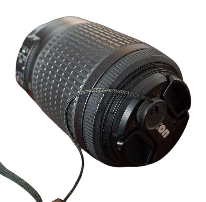 Nikon DX AF-S Nikkor 55-200mm 1:4-5.6G ED VR Lense