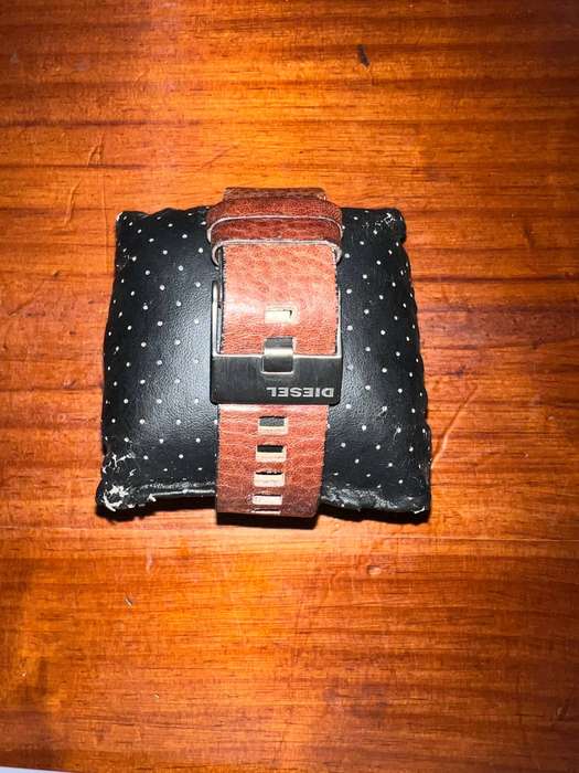 Mens watch