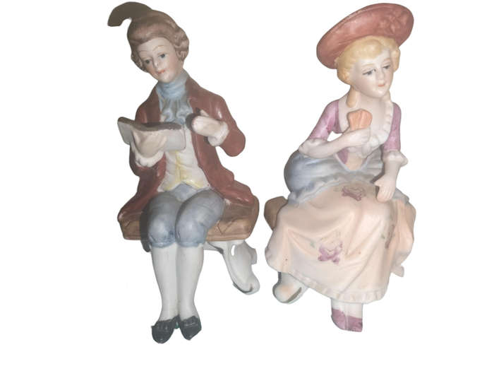 Vintage Couple on a bench Figurines