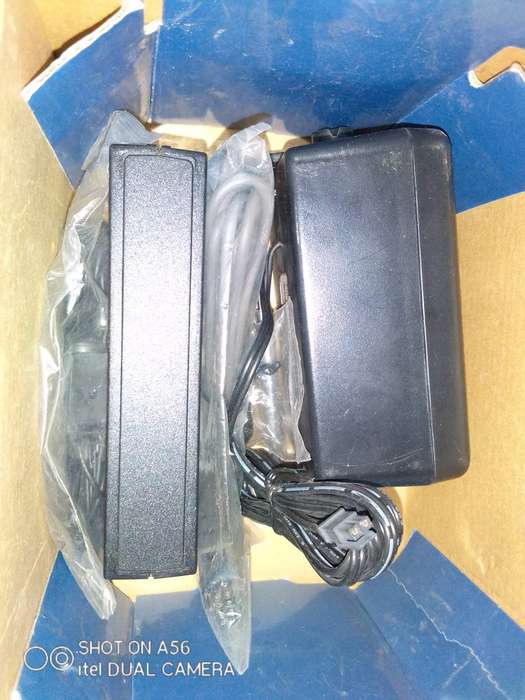 Motorola HF850 Bluetooth Hands-Free Car Kit  Sealed & Like New!
