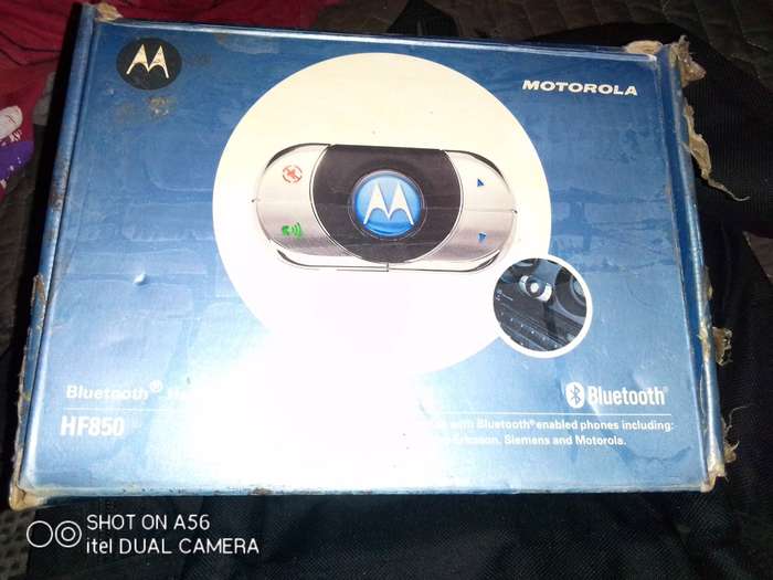 Motorola HF850 Bluetooth Hands-Free Car Kit  Sealed & Like New!