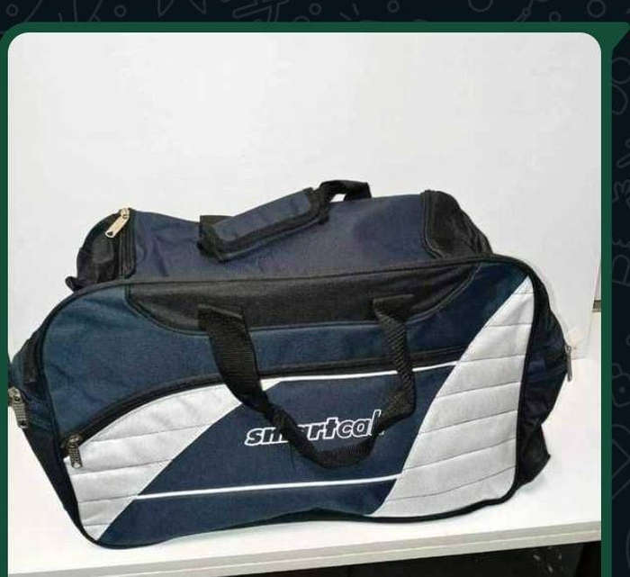 TRAVELLING/GYM BAGS