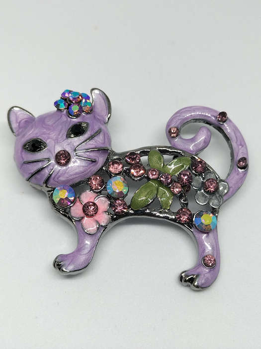 Beautiful Purple Cat Brooch and Earring Set