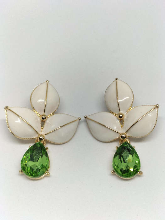 Earrings white and green set of 2