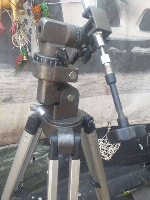 Assorted camera tri-pods