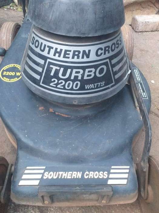 southern cross 2200w electric lawnmower