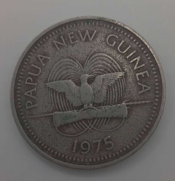 1975 PAPUA NEW GUINEA 20 TOEA COIN