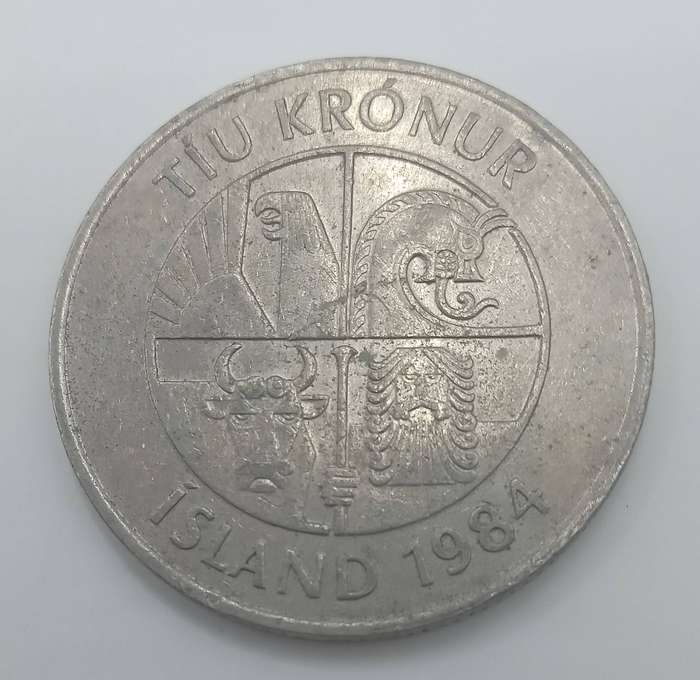 1984 ISLAND 10 KR- TIU KRONUR COIN