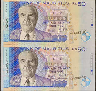 1999 MAURITIUS 50 RUPEES NOTES IN SEQUENCE AE438299 - AE438300