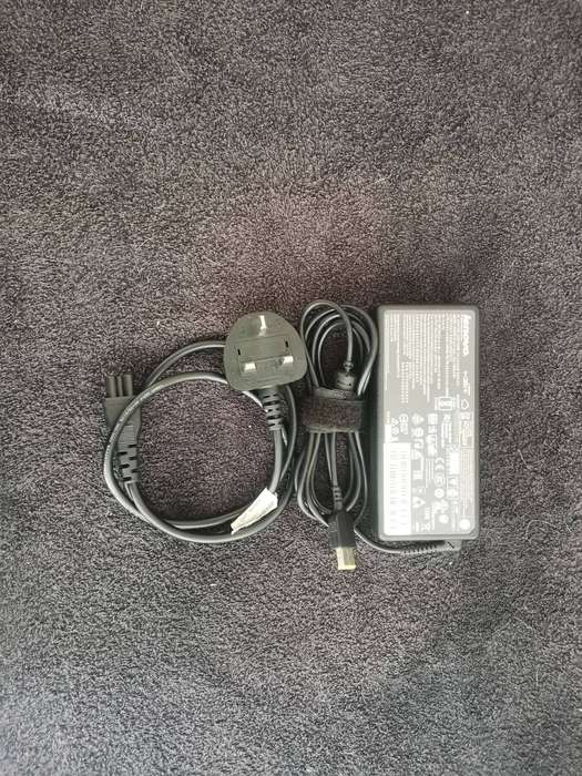 Lenovo 135W Slim-Tip AC Adapter (ADL135NLC3A)  Includes Power Cord (UK 3-Pin PlugAdapter Needed)
