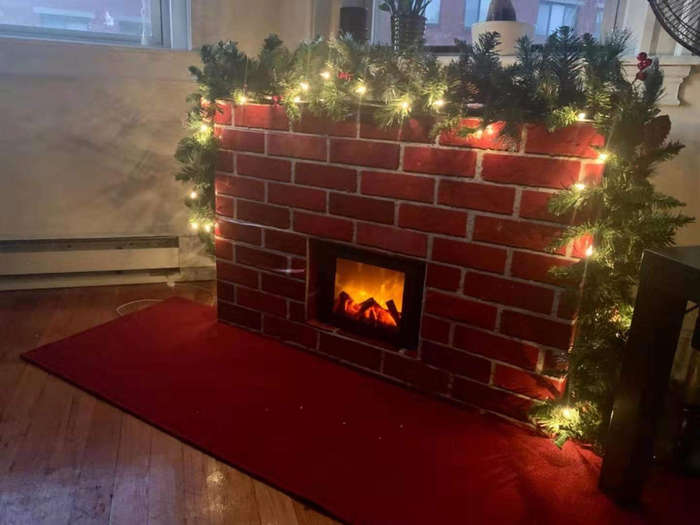 Square LED Flame Effect Fireplace Lantern - 29cm Compact & Portable Ambiance Light for Indoor & Outd