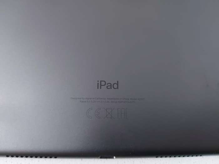 Apple iPad Air 3 A2152 for Spares or Repair