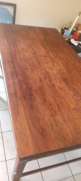 Exquisite solid wooden oak table