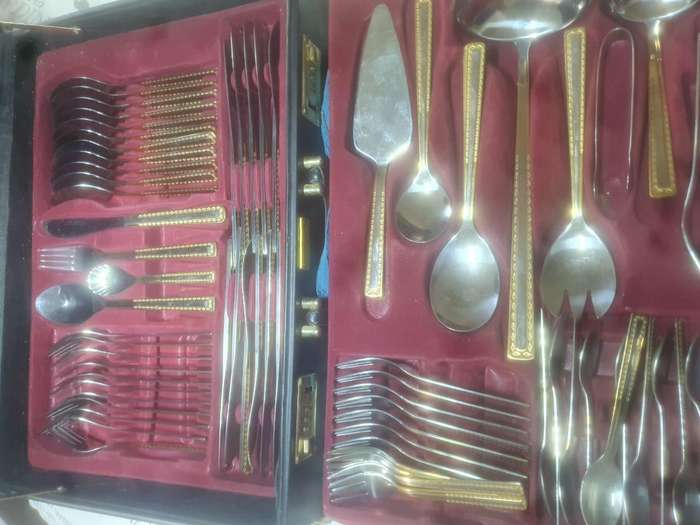 Vintage Solingen 18/10, 24 CT Gold Plated Cutlery Set in Briefcase
