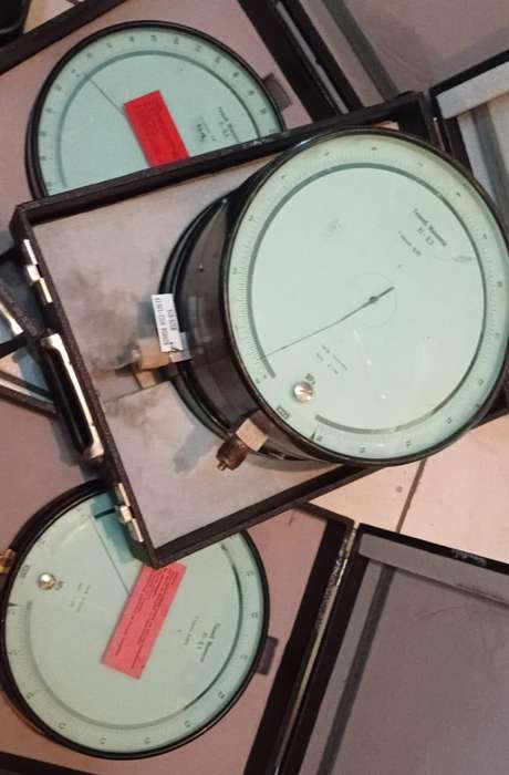 WIKA-Feinmeb-Manometer