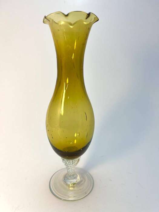 Beautiful Amber Vintage Mid-Century Modern Amber Art Glass Vase