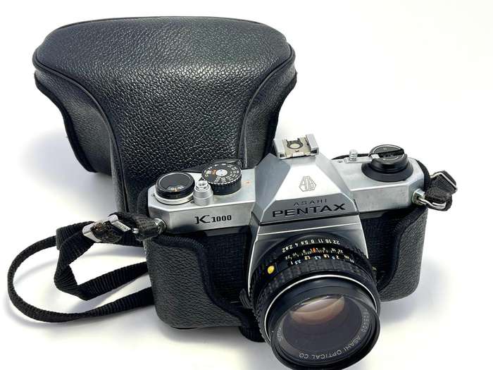 Pentax K1000 | Fully Manual 35mm SLR with Original Case