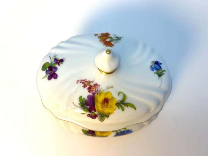 Vintage Weimar Oval Porcelain Casket | Wild Flowers Design (1970s, Germany)