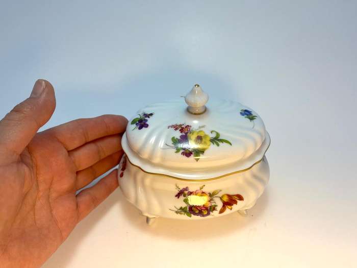 Vintage Weimar Oval Porcelain Casket | Wild Flowers Design (1970s, Germany)