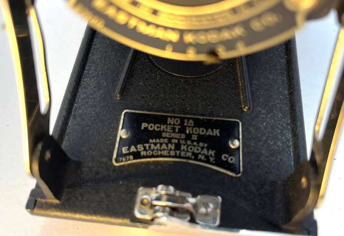 Kodak No.1A Pocket Autographic Series 2  Vintage Folding Camera (19221931)