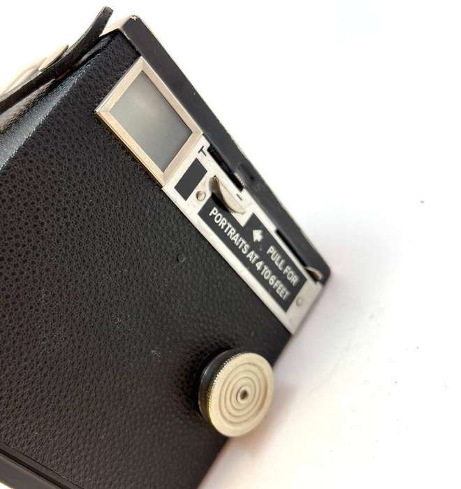 Kodak Six-20 Brownie Junior (Super Model)  Vintage UK Box Camera