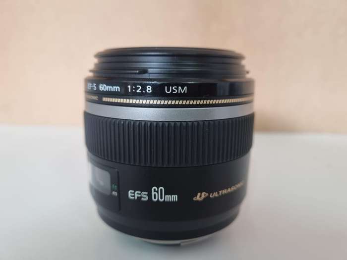 Canon EF-S 60mm f/2.8 Macro USM Lens