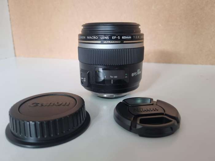 Canon EF-S 60mm f/2.8 Macro USM Lens