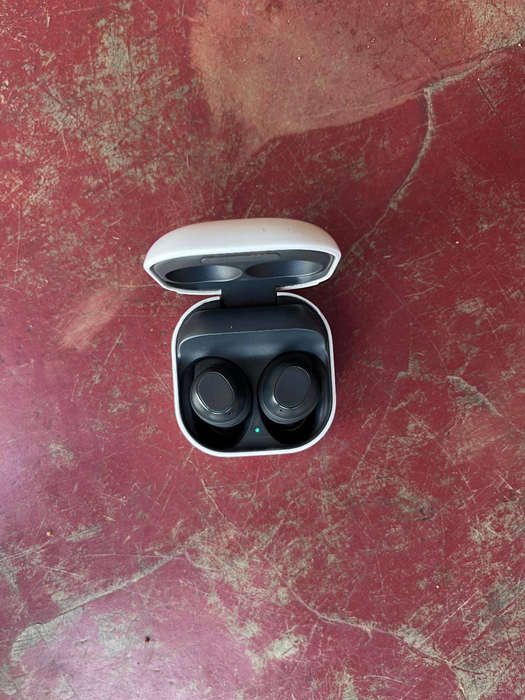 Samsung earbuds Fe