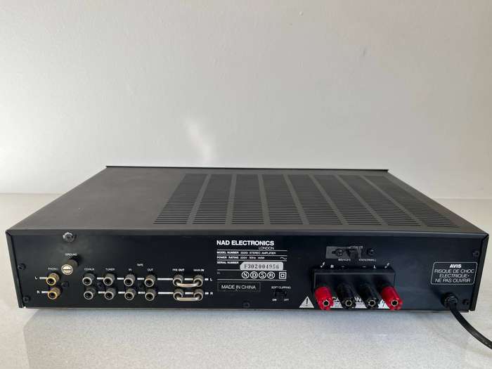NAD 3020i amplifier