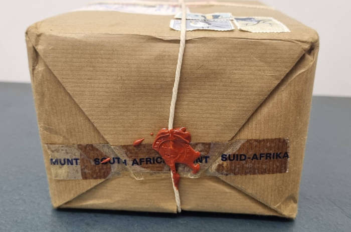 Sealed SA Mint Package Extremely Rare  5 × 1975 Numismatic Specimens  Untouched & Original