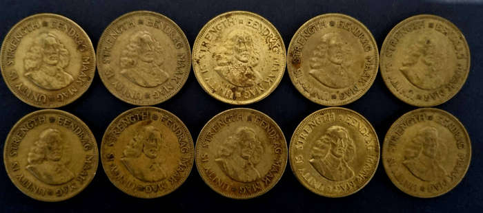 Lot of 10 x 1961 South Africa 1 Cent Coins  First Decimal Issue