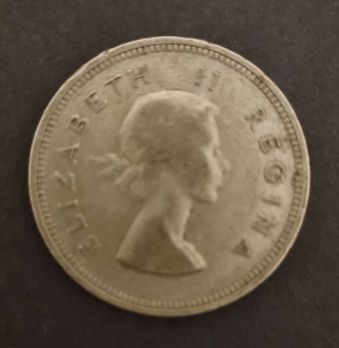 1960 Queen Elizabeth II - 2 shilling coin