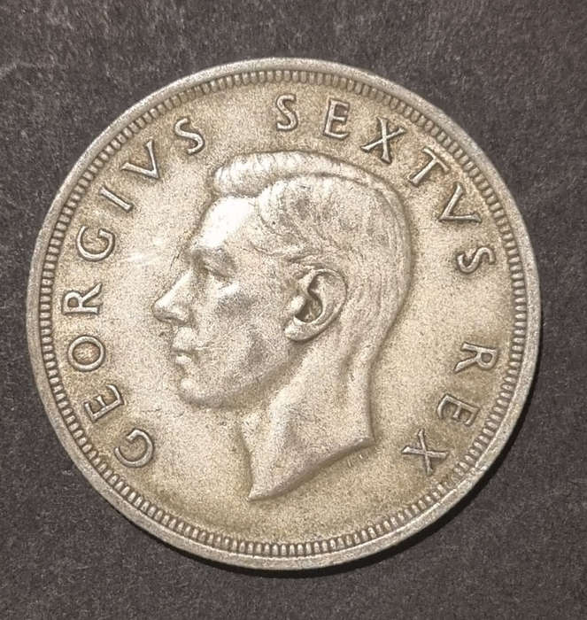 1952 - 5 shilling coin