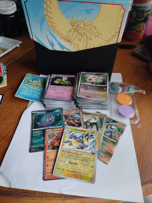 Pokémon lot ( mixed)
