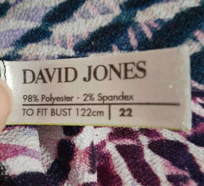 Ladies Top - Woolworths/David Jones - Abstract - Secondhand - size 22