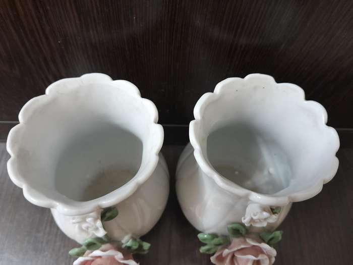 Vintage Ceramic Mini Vases - Rose detail - White