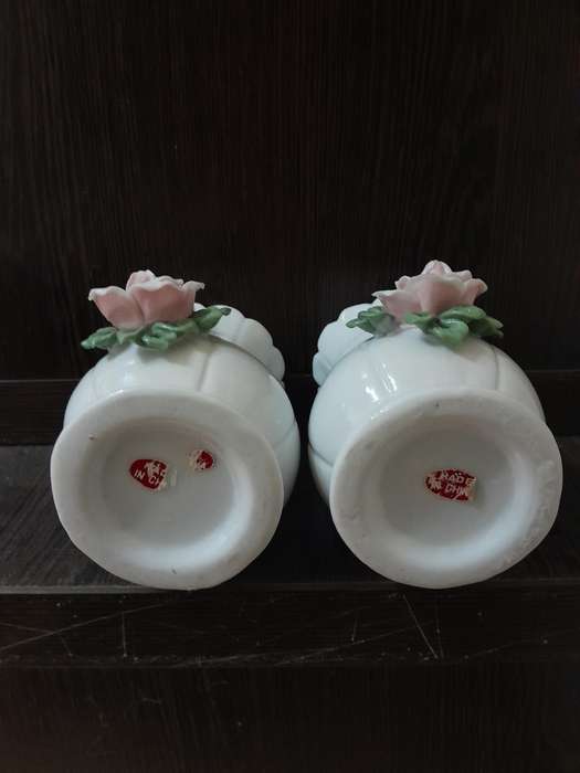 Vintage Ceramic Mini Vases - Rose detail - White
