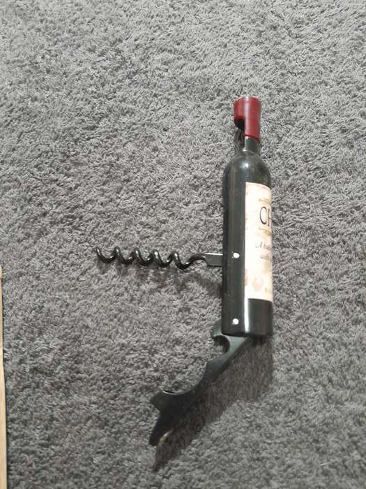 Novelty Wine Bottle Corkscrew/Opener fridge magnet - Printed name Jennifer