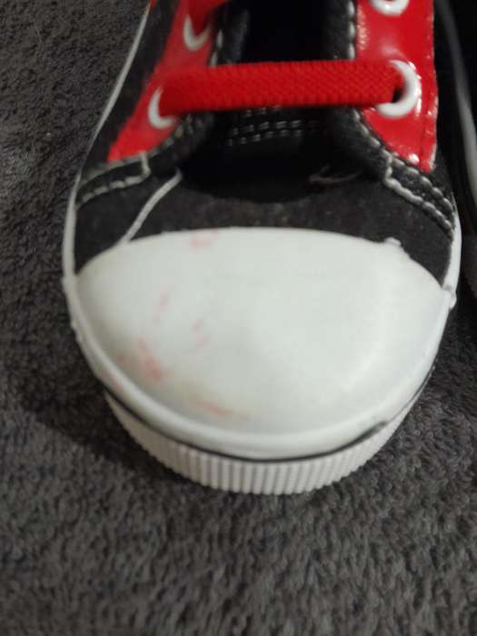 Port jnr takkies for kids size 8