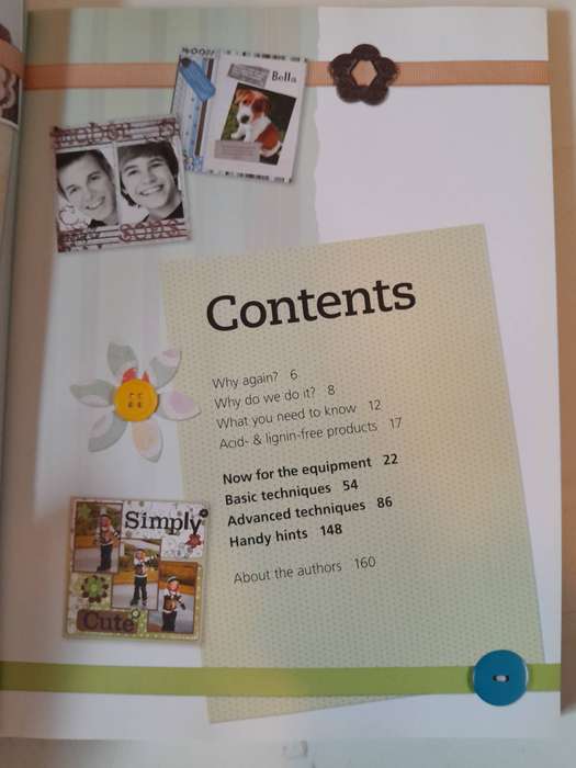 Scrapbooking: Back to Basics - Tracy Boomer & Deborah Martin (softcover)