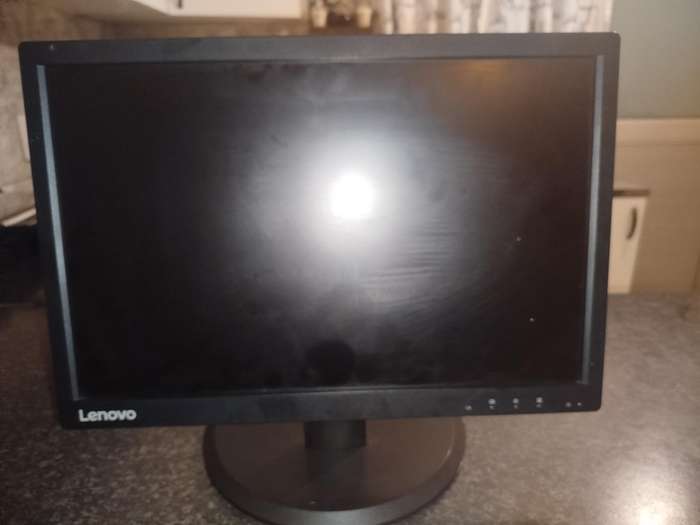 Lenovo 19.5 monitor E2054A
