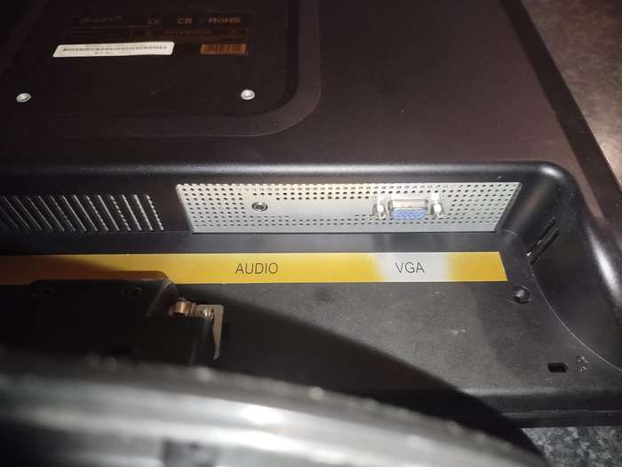 18:5 inch monitor