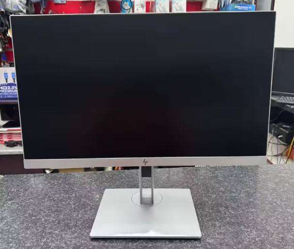 HP ProDesk 600 G3 SFF Core i7 6th Gen 2.8 GHz 512ssd 8gb Ram windows 11 Pro Full set