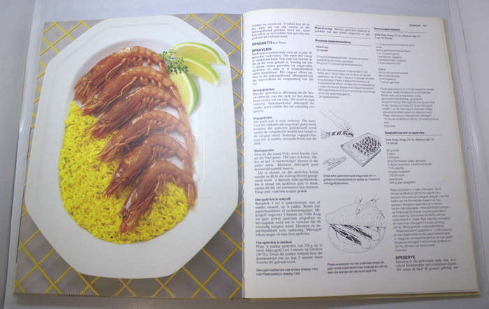 Classic Die A-Z Van Mikrogolf Kookkuns in Suid Afrika by Marty Klinzman & Shirley Guy Hardcover Cook