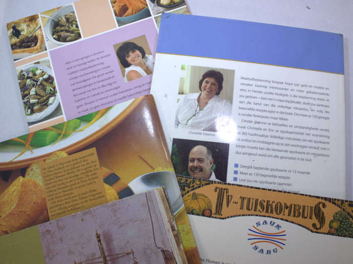 Five Assorted Cookbooks and Magazines Hard and Soft Cover Afrikaans Cookbooks